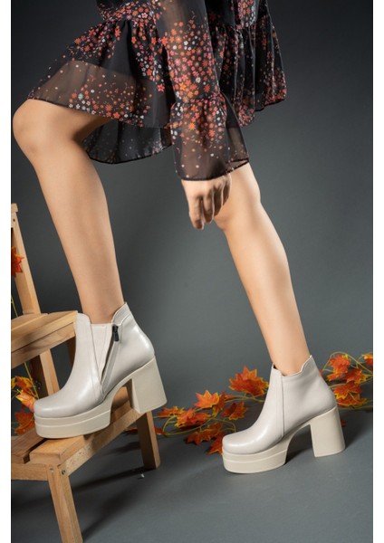 Bej Cilt Kadın Yüksek Topuklu Bot 00126400 fırsatları