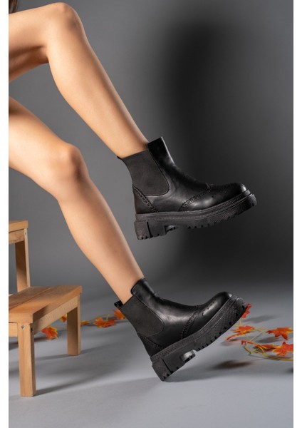 Siyah Cilt Kadın Bot 00123000 modelleri