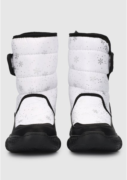 Beyaz Kız Çocuk Kar Botu modelleri