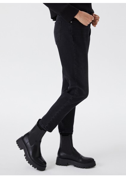 Normal Bel Ankle Paça Rahat Kadın Denim Pantolon 231 Lcf 121012 Funny Causa Vbl Ston modelleri