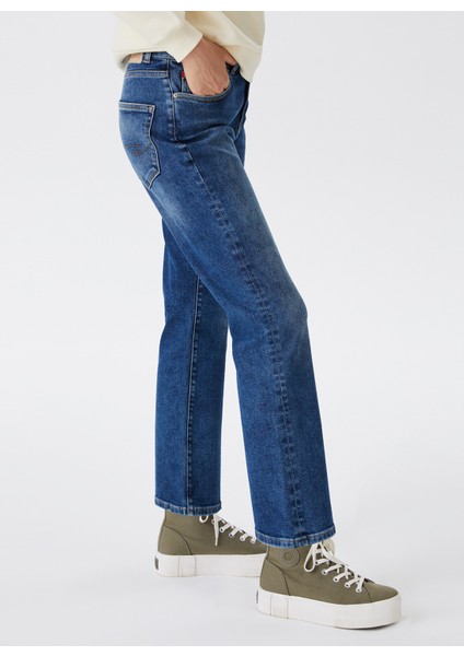 Yüksek Bel Ispanyol Paça Rahat Kadın Denim Pantolon 231 Lcf 121008 Melında Causa Blue modelleri