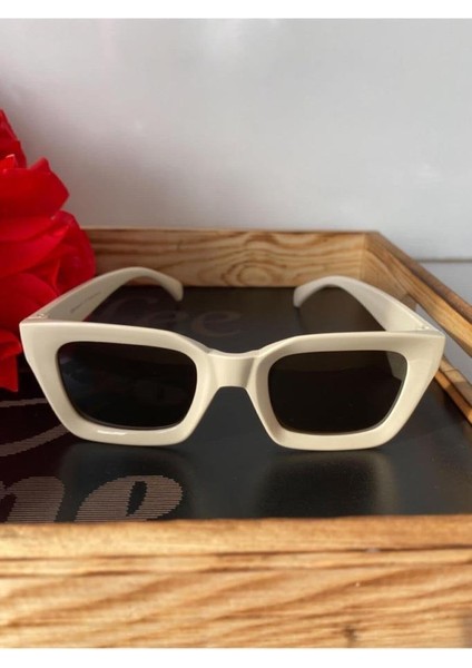 ELVN655565777 Unisex Güneş Gözlüğü modelleri