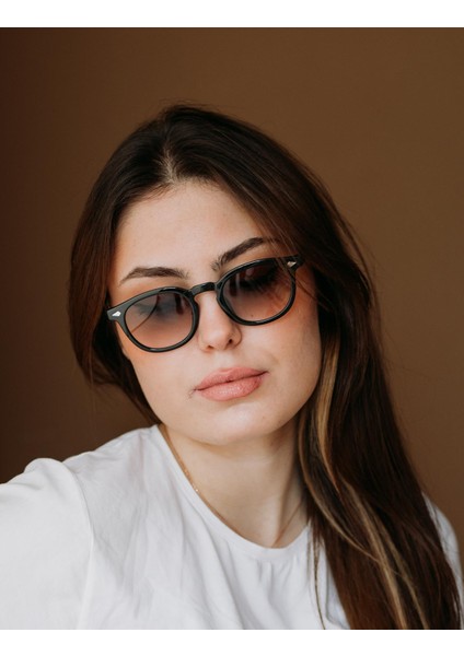 VG1063 13 49 Kadın Güneş Gözlüğü