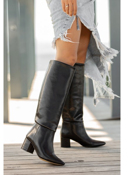 Pavo Siyah Deri Topuklu Yanı Fermuarlı Günlük Kullanım Çizme