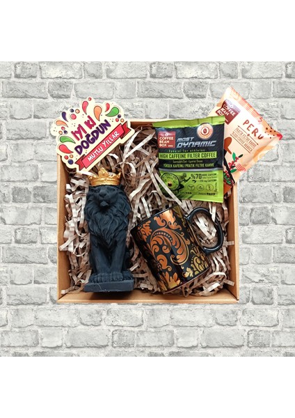 Black & Gold Şıklığı Hediye Kutusu