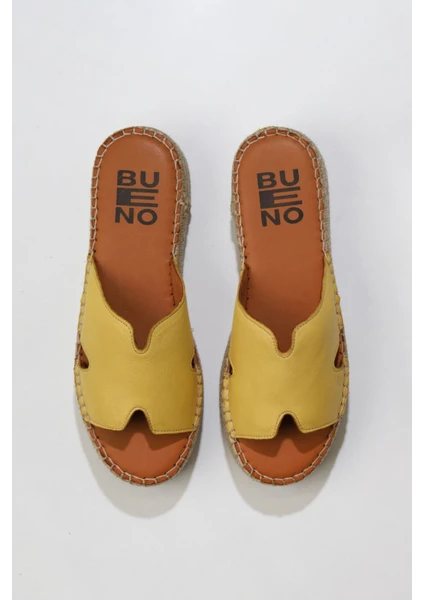 Bueno Shoes Sarı Deri Kadın Dolgu Topuklu Terlik