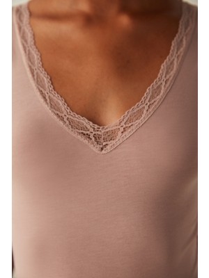 Penti V Yaka Dantel Detaylı Bodysuit