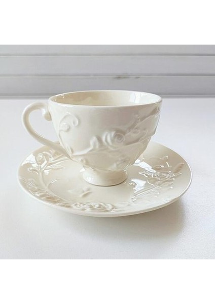 Ingiliz Retro Kahve Setinde 220ML Seramik Kabartmalı Gül Desen Fincan ve Tabağı Tatlı Plaka Öğleden Sonra Çay Fincanı | Kahve Fincanı Ve;tabak Setleri (Yurt Dışından)