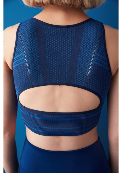 Lacivert V Yaka Sporcu Sütyeni fırsatları