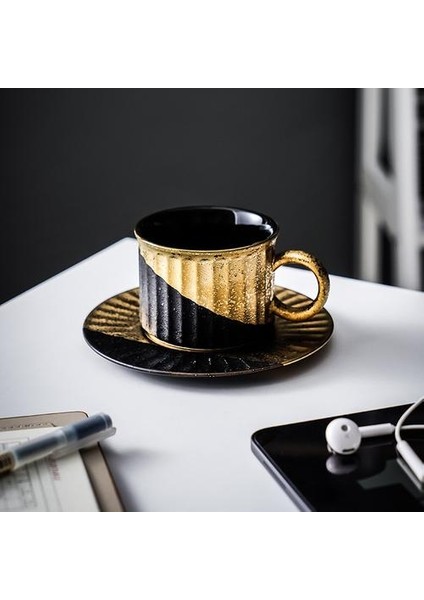 Siyah Altın Serin Bardak Sanat Seramik Kupa Vintage Espresso Çay Bardaklar Kahve Fincanı Sirkü ile Yüksek Kalite Tazas Desayuno Çay Bardağı Seti | Kahve Kupası ve tabak Setleri