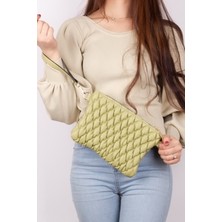 Power Speed  Kadın Bej Portvey Pofuduk Nakış Yumaşak Deri Zincir Detaylı Çanta TBC144