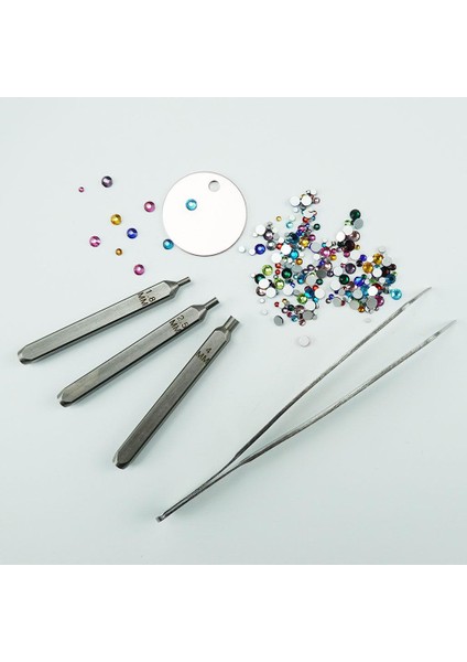 Kristal Setter Kiti Metal Damgalama Yumruklar Renkli Kristaller (Yurt Dışından) fiyatları