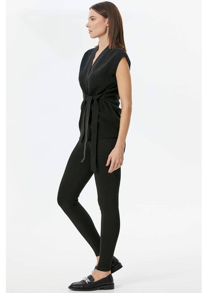 Kendinden Kemerli Triko Yelek - Siyah fırsatları