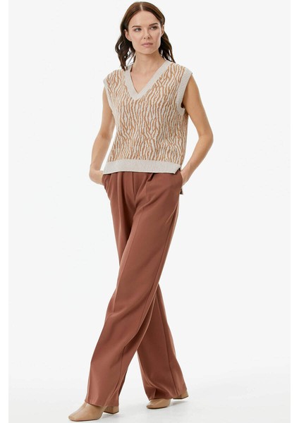 V Yaka Desenli Triko Süveter - Açık Bej fiyatları