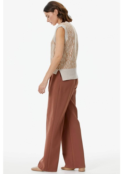 V Yaka Desenli Triko Süveter - Açık Bej fırsatları