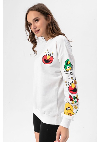 Kadın Baskı Detaylı Bisiklet Yaka Oversize Sweatshirt fırsatları