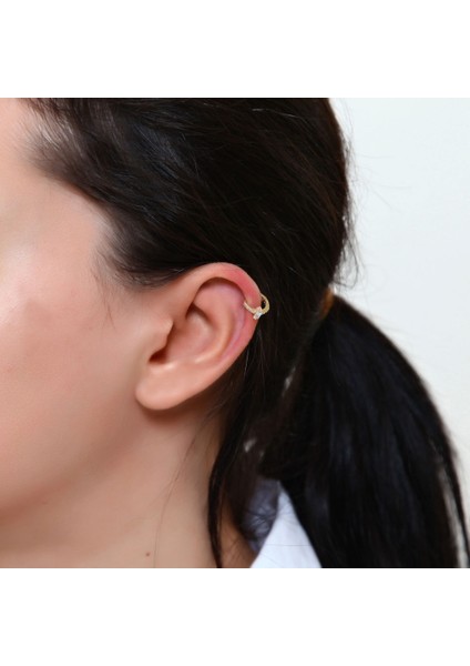 Taşlı Altın Helix Piercing