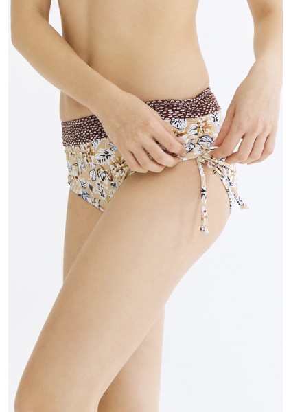 Çok Renkli Lagertha High Ring Bikini Altı fiyatları