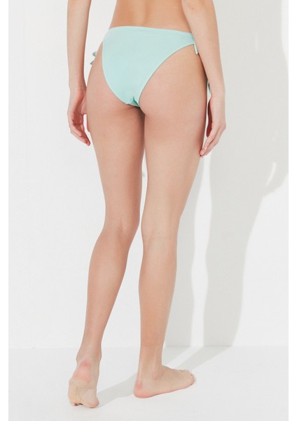 Mint Yeşili Basic Brazilian Bikini Altı