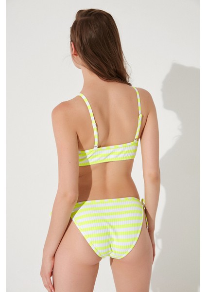 Çok Renkli Neon Energy Halter Bikini Üst fırsatları