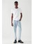 Beyaz Basic Erkek Slim Fit %100 Pamuklu Kısa Kollu Bisiklet Yaka T-Shirt 1