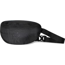 New Era Neyyan Siyah Bel Çantası Ergonomik Tasarım ile Şık Görünüm Sunar