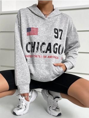 Trendseninle Kadın 97 Chicago 1845 Baskılı Oversize Sweatshirt