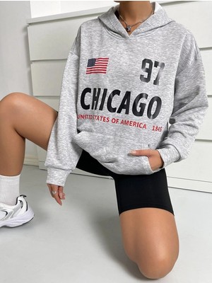 Trendseninle Kadın 97 Chicago 1845 Baskılı Oversize Sweatshirt