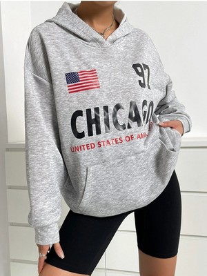 Trendseninle Kadın 97 Chicago 1845 Baskılı Oversize Sweatshirt