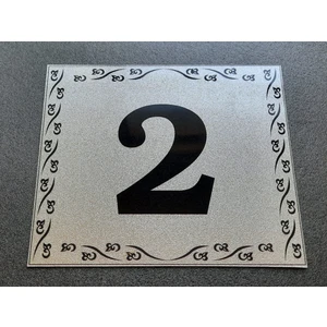 Kapı Numarası 10X12 cm Metalik Gümüş Gri Üzeri Siyah Baskı Kendinden Yapışkanlı No:2