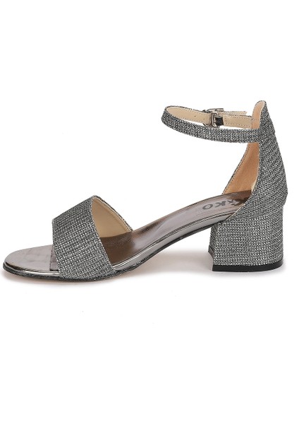 Kiko 769 Çupra Günlük Kız Çocuk 3 cm Topuk Sandalet Ayakkabı Platin indirimleri