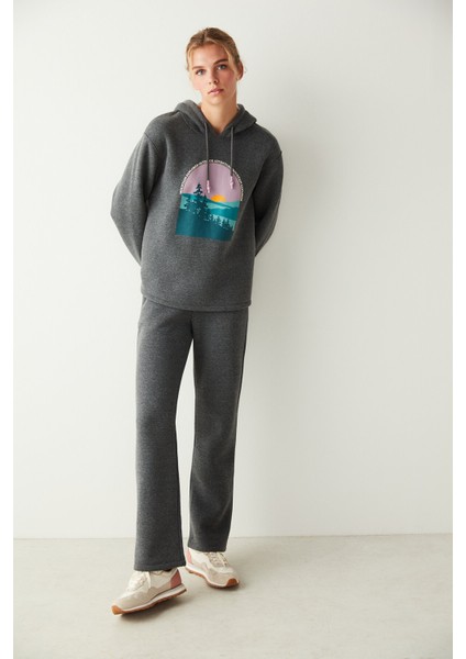 Gri Uzun Kollu Kapüşonlu Baskılı Sweatshirt fiyatları
