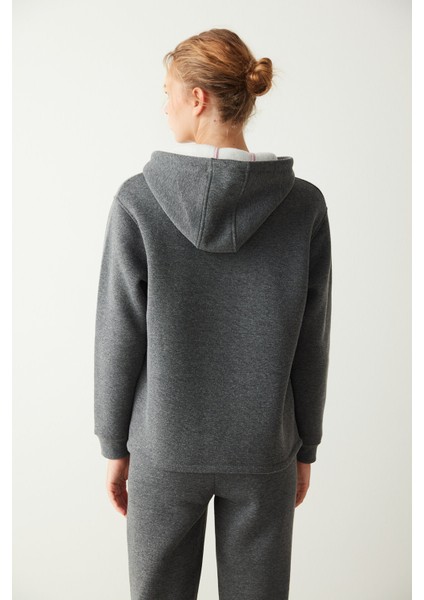 Gri Uzun Kollu Kapüşonlu Baskılı Sweatshirt modelleri