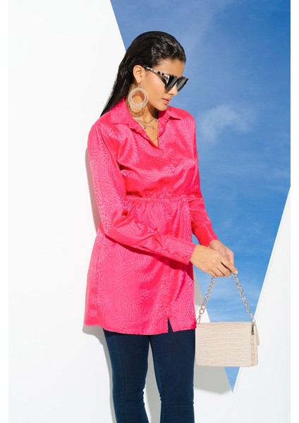 Saten Jakarlı Vatkalı Pembe Gömlek fırsatları