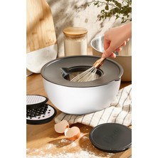 24 cm 5 Parça Rendeli Eğimli Karıştırma Kabı Beyaz