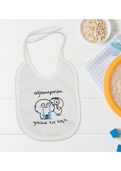 Kids Gözüme Toz Kaçtı Tasarımlı Beyaz Bebek Mama Önlüğü-1