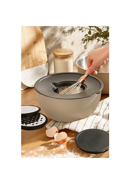 24 cm 5 Parça Rendeli Eğimli Karıştırma Kabı Krem