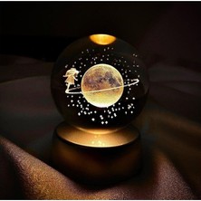 Lapidaria Satürn Temalı Işıklı 3D LED Işıklı Cam Küre ve Papatya Kolye