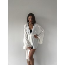 Kimonos Shop Beyaz Volanlı Kimono