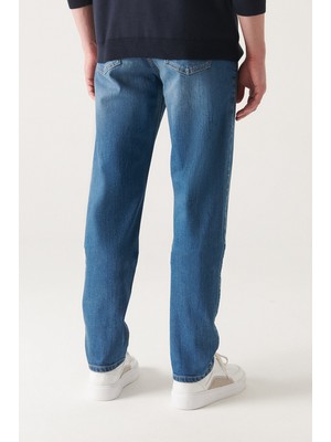 Avva Erkek Mavi Eskitme Yıkamalı Likralı Slim Fit Jean Pantolon E003540
