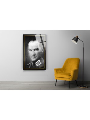 Assos Design Art Mustafa Kemal Atatürk Siyah Beyaz Üniformalı Cam Tablo 10 Kasım Atatürk Tablo  Ofis Dekor