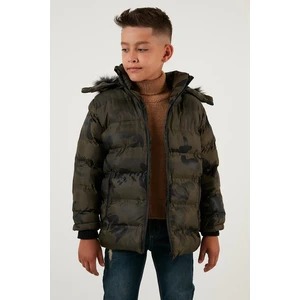 Life For Moda Erkek Çocuk Kamuflaj Desenli Fermuar Cepli Tüylü Kapüşonlu Şişme Mont Kaban