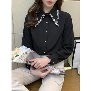 Trend Butik 
yaka Taşlı Gömlek