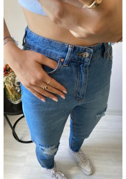 Yüksek Bel Tam Kalıp Mavi Mom Jeans