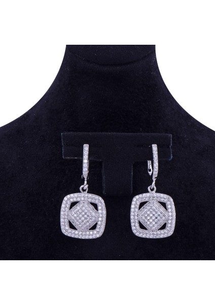 Taşlı Sallantılı Kare Model Gümüş Küpe
