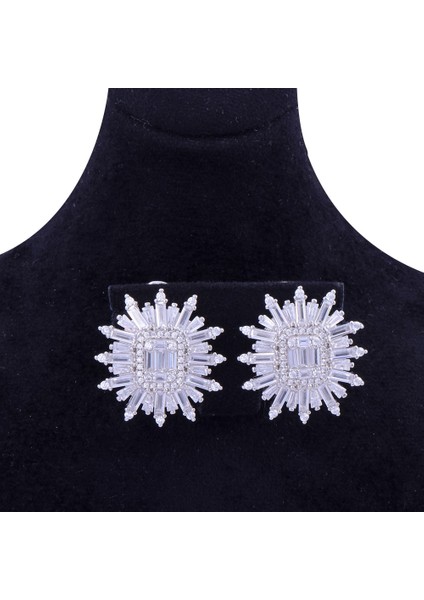 Bayan 925 Ayar Gümüş Küpe (Zrk 2200) Yıldız Baget Taşlı Model