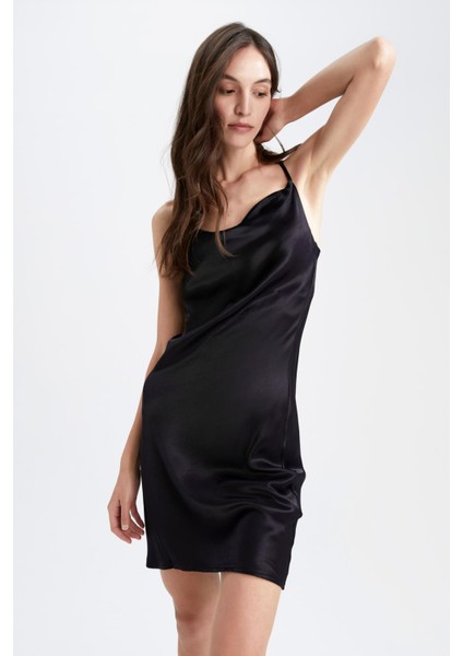 Regular Fit Degaje Sırtı Çapraz Detaylı İp Askılı Saten Mini Elbise X3624AZ22HS