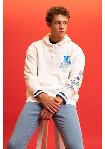 Rick and Morty Coool Oversize Fit Kapüşonlu İçi Yumuşak Tüylü Sweatshirt Y0309AZ22AU fırsatları