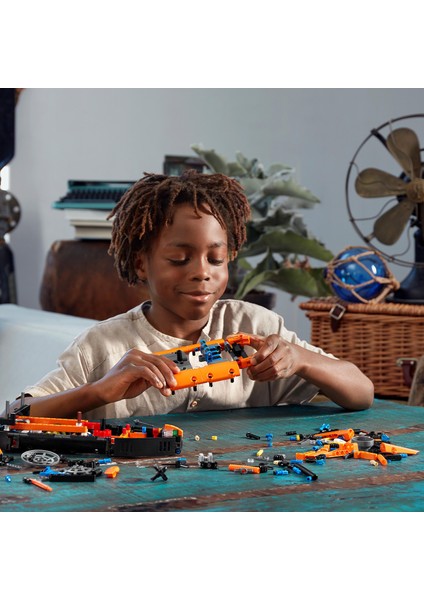 LEGO® Technic Kurtarma Hoverkraftı 42120; Heyecan Verici Oyuncak Araçları Seven Çocuklar için Model Yapım Seti (457 Parça)