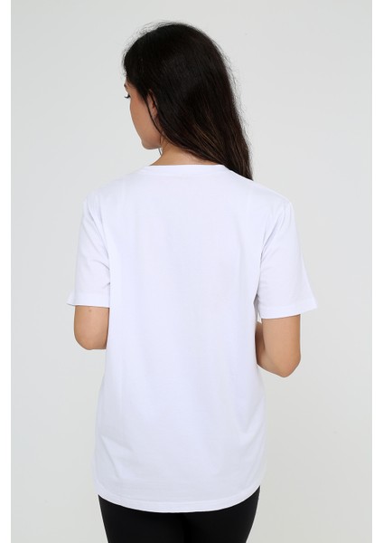 Oversize (bol ve geniş kesim) Beyaz T-Shirt. Bisiklet Yaka, Basic, Salaş Model indirimleri